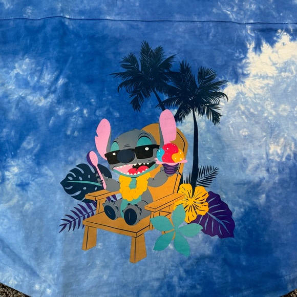 NWT Disney Stitch Ocean Waves Spirit Jersey Med - Picture 4 of 9